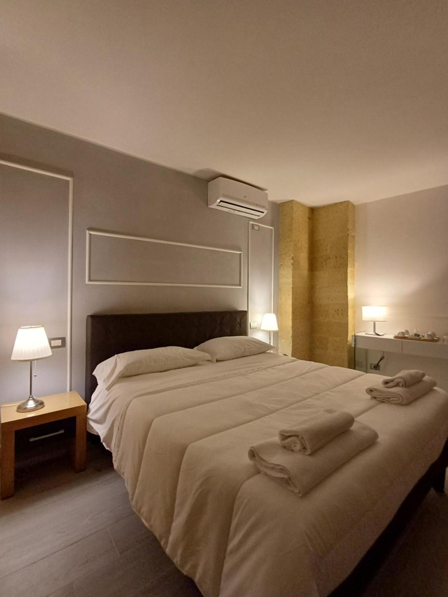 Bed & Breakfast Idomeneo 63 Lecce Zewnętrze zdjęcie