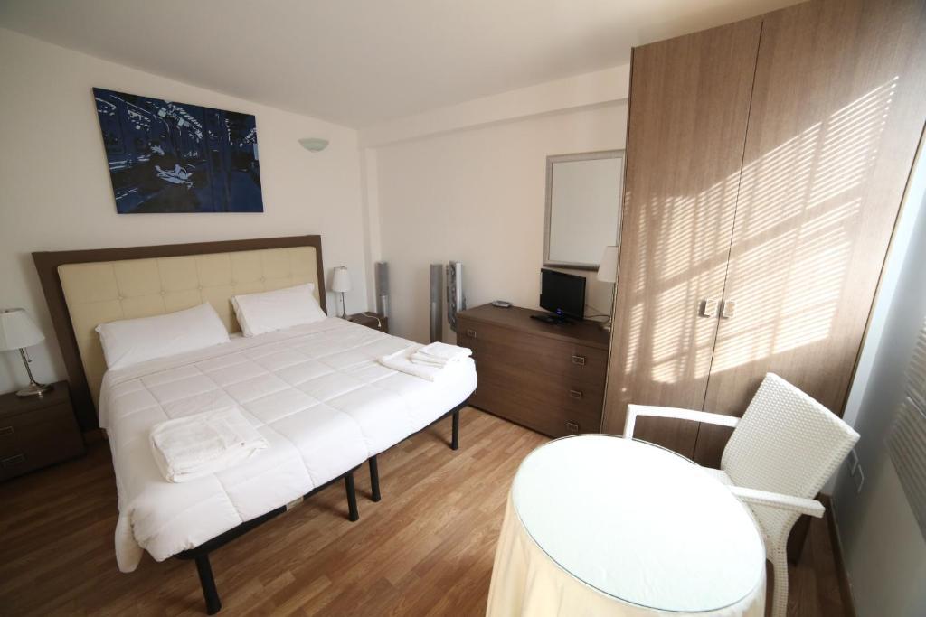 Bed & Breakfast Idomeneo 63 Lecce Zewnętrze zdjęcie